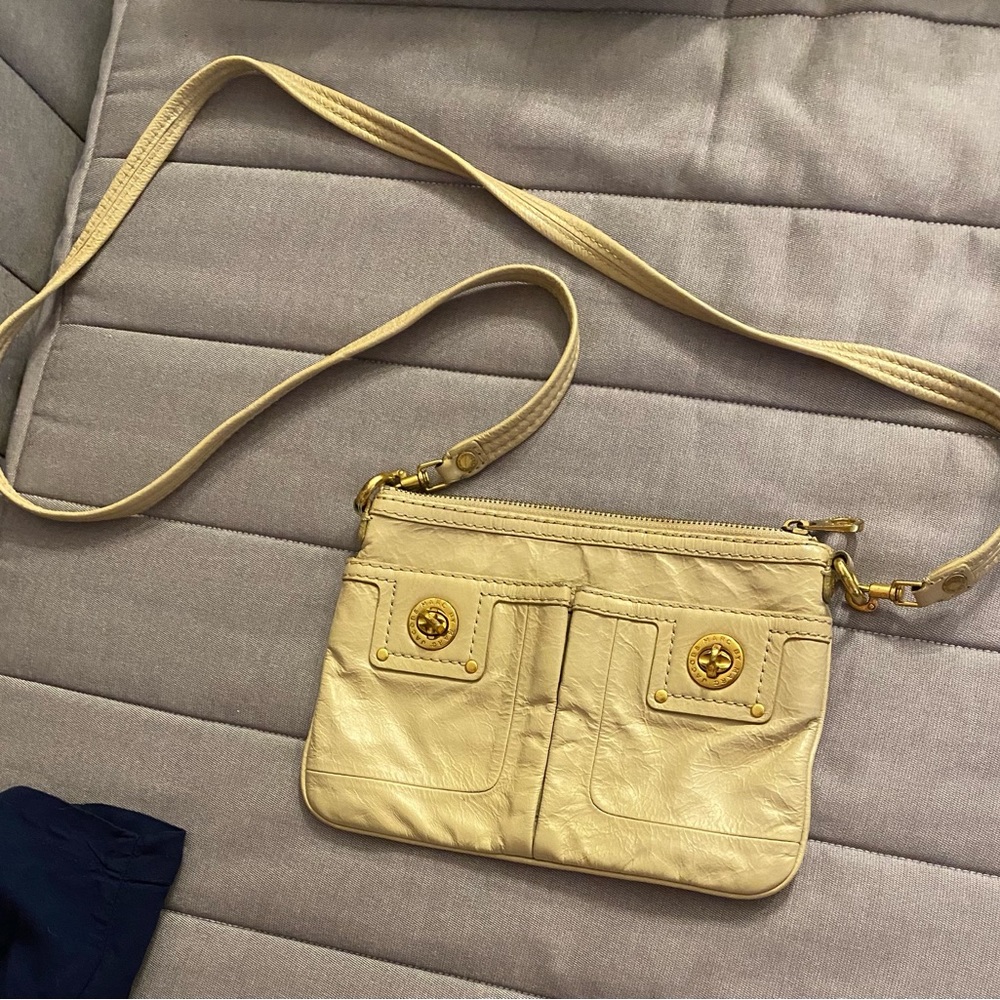 vintage Marc Jacobs cream with gold hardwear crossbody